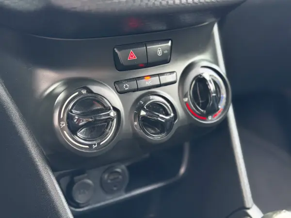 Peugeot 208 1.6 BlueHDi Style 21