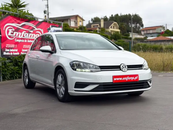 Volkswagen Golf 1.6 TDI Confortline 10