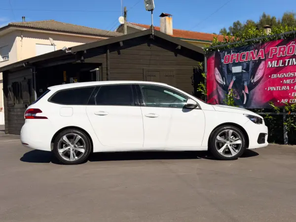 Peugeot 308 SW 1.5 BlueHDi Active EAT8 10