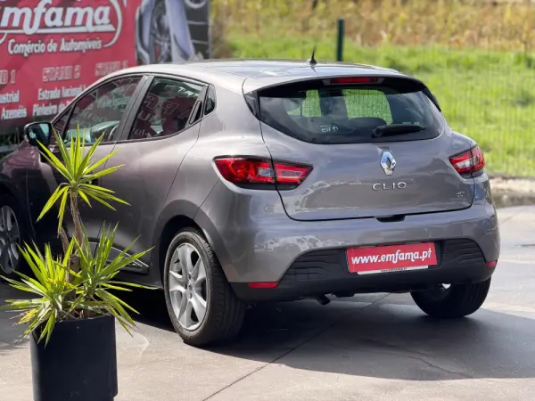 Renault Clio 1.5 dCi Limited 13