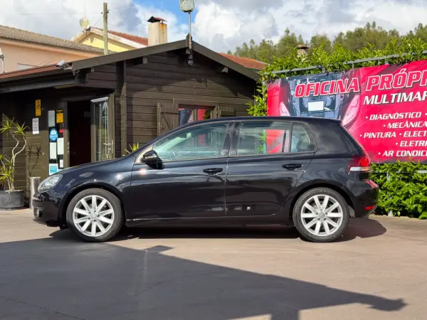 Volkswagen Golf 1.6 TDi Confortline 5
