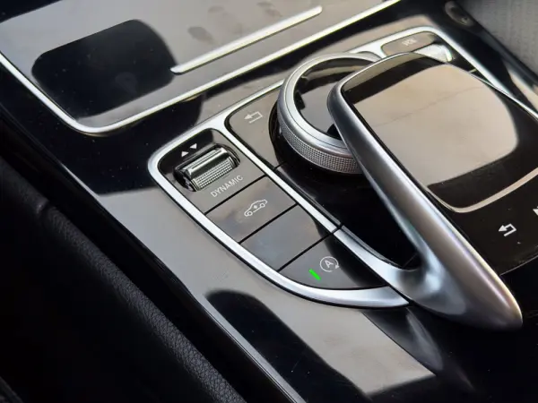 Mercedes-Benz C 250 d AMG Line Aut. 15