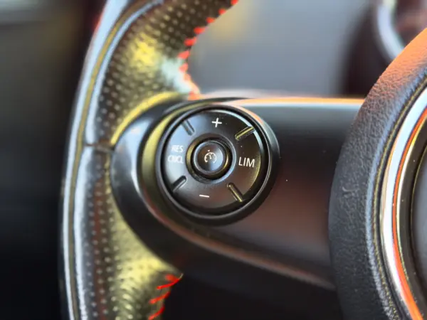 MINI Countryman One D Sport Edition 20