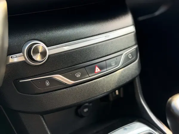 Peugeot 308 1.5 BlueHDi 19