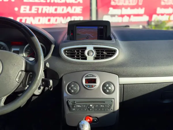 Renault Clio 1.5 dCi Confort 89g 17
