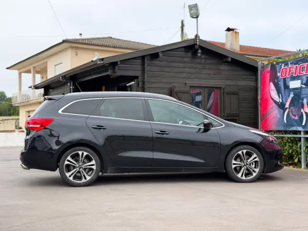 Kia Ceed SW 1.6 CRDi GT Line 10