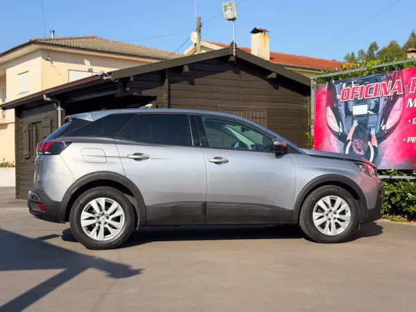 Peugeot 3008 1.5 BlueHDi Active 9