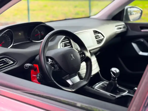Peugeot 308 SW 1.5 BlueHDi Style 2