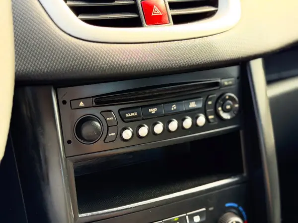Peugeot 207 1.4 HDi Urban 20