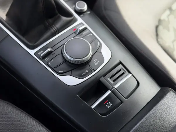 Audi A3 1.6 TDI 19