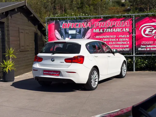 BMW 116 d Line Urban 8