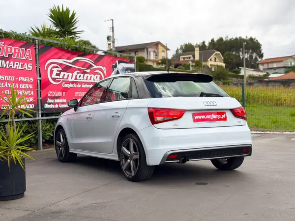 Audi A1 Sportback 1.6 TDI S-line 6