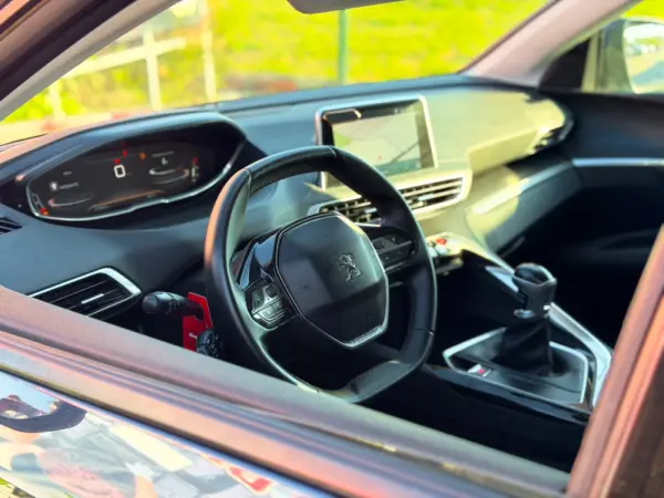 Peugeot 5008 1.6 HDi Active 2