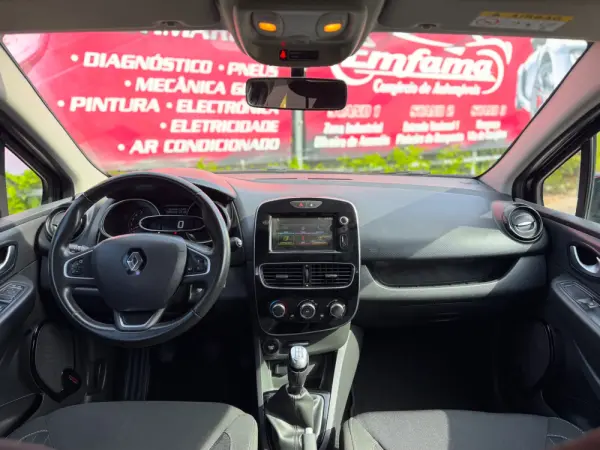 Renault Clio 0.9 TCe Limited 13