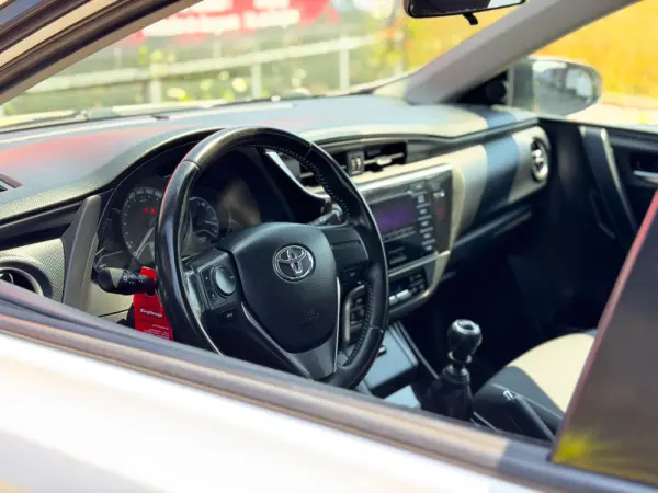 Toyota Auris 1.4 D-4D ACtive 2