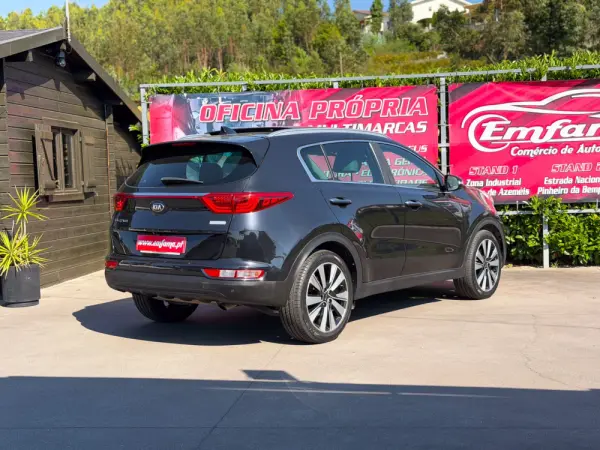 Kia Sportage 1.7 CRDi 9