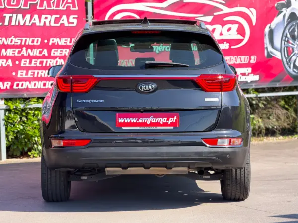 Kia Sportage 1.7 CRDi 8
