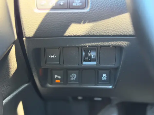 Nissan Qashqai 1.5 dCi 360 17