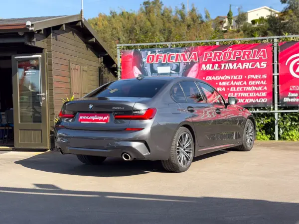 BMW 320 d Pack Desportivo M Auto 9