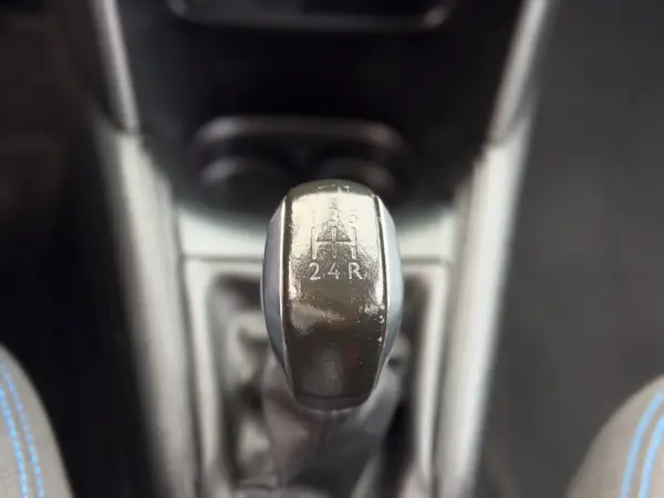 Peugeot 208 1.6 BlueHDi Style 22