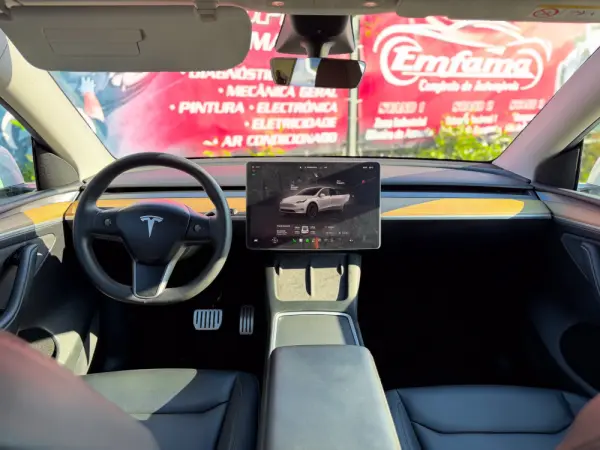 Tesla Model Y Performance Tração Integral 2