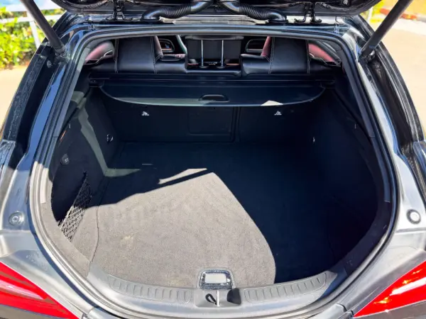 Mercedes-Benz CLA 220 d Shooting Brake Aut. 11