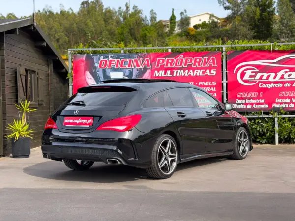 Mercedes-Benz CLA 220 d Shooting Brake AMG Line Aut. 10