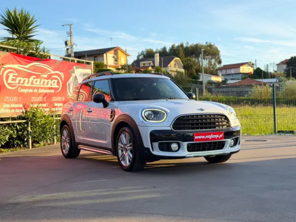 MINI Countryman One D Sport Edition 9