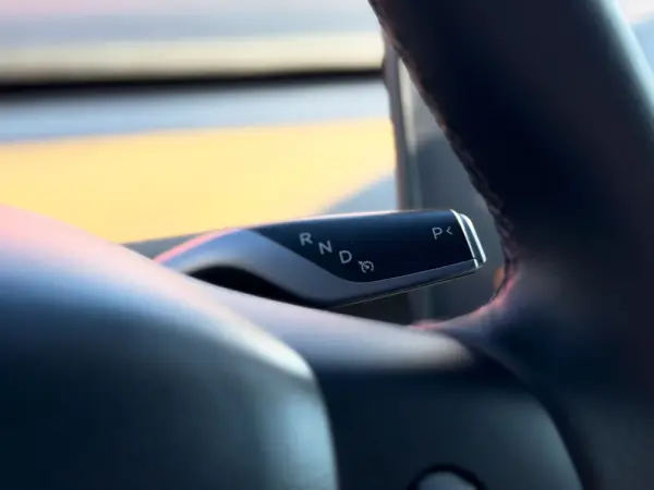 Tesla Model Y Performance Tração Integral 27