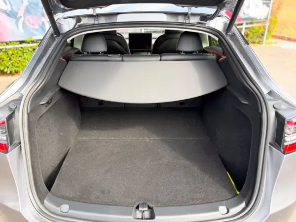Tesla Model Y Performance Tração Integral 13