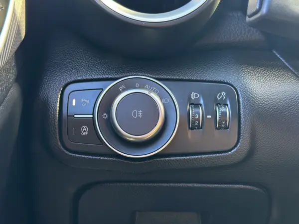 Alfa Romeo Giulia 2.2 D Sprint AT8 29