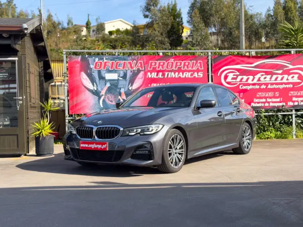 BMW 320 d Pack Desportivo M Auto 5