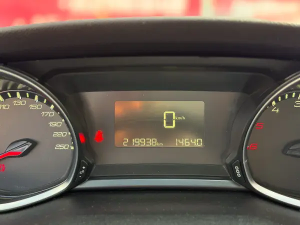 Peugeot 308 1.6 BlueHDi Access 19