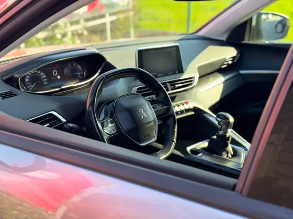 Peugeot 3008 1.5 BlueHDi Active 2