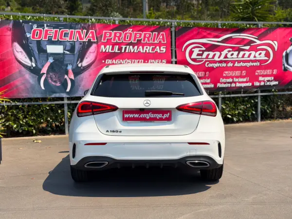 Mercedes-Benz A 180 d AMG Line 9