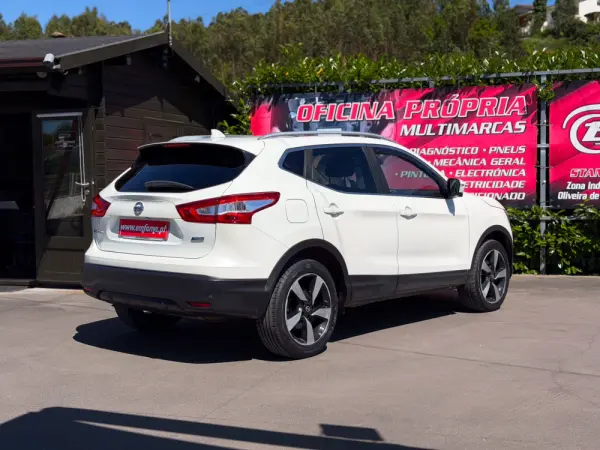 Nissan Qashqai 1.5 dCi 360 9