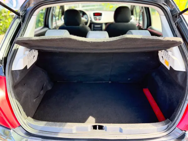 Peugeot 207 1.4 HDi Urban 11