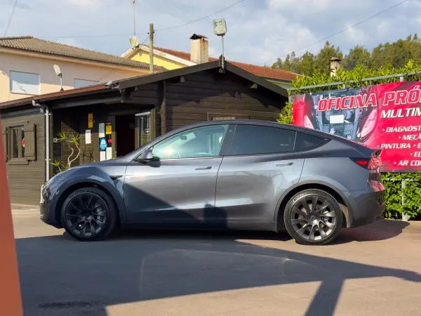 Tesla Model Y Tração Traseira 6
