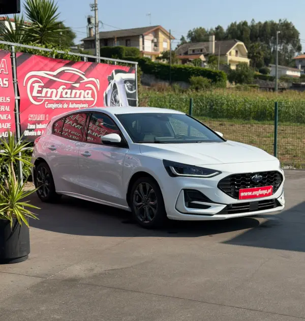 Ford Focus 1.0 EcoBoost MHEV ST-Line 5