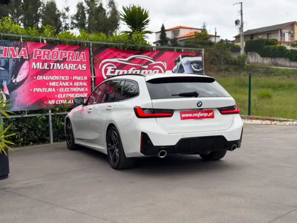 BMW 320 d Pack Desportivo M Auto 7