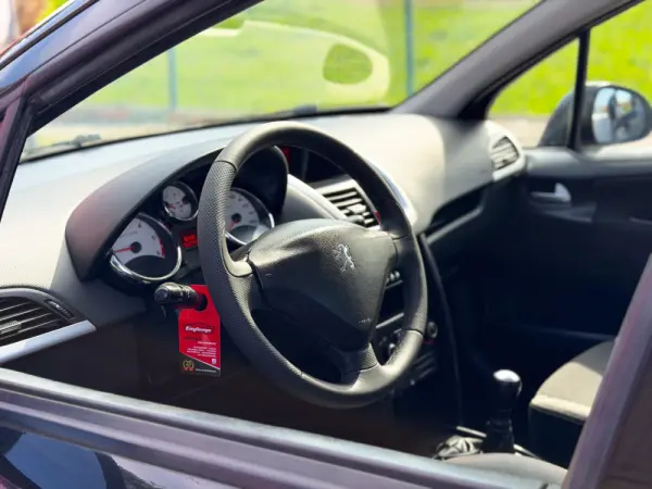 Peugeot 207 1.4 HDi Urban 2