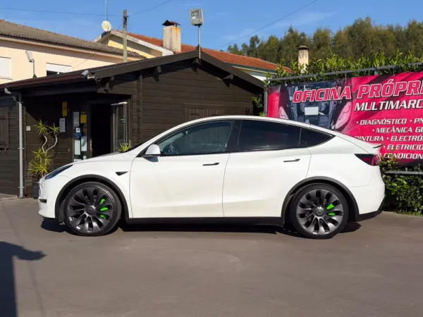 Tesla Model Y Performance Tração Integral 5