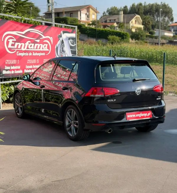 Volkswagen Golf 1.6 TDi R-Line 15