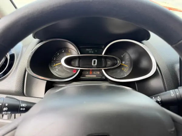 Renault Clio 1.5 dCi Limited 11