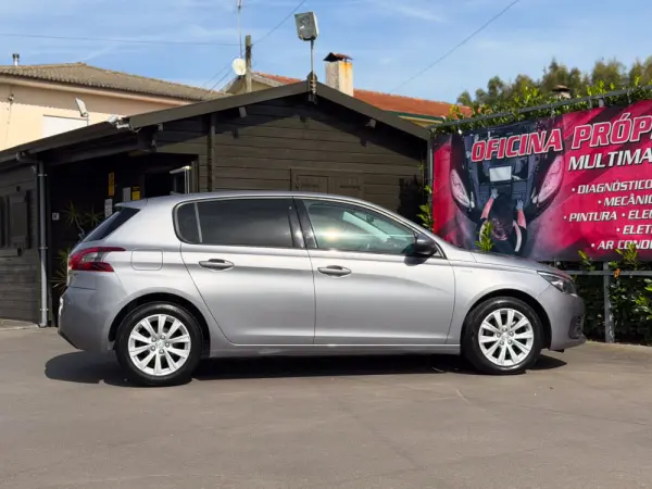 Peugeot 308 1.5 BlueHDi Style 9