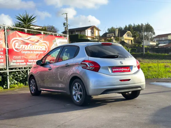 Peugeot 208 1.4 HDi Access 6