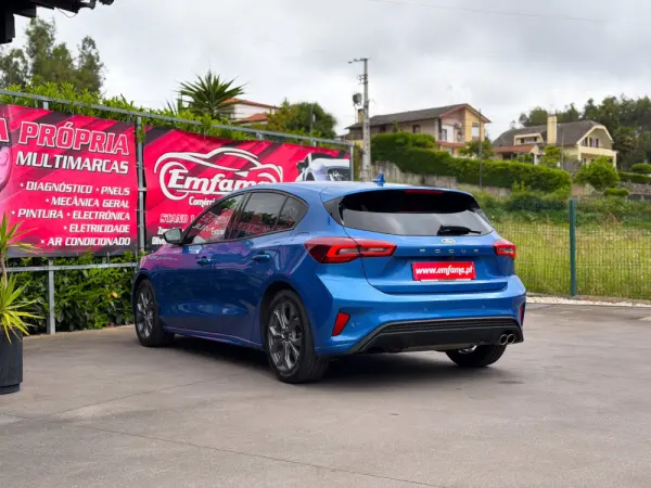Ford Focus 1.0 EcoBoost MHEV ST-Line 7