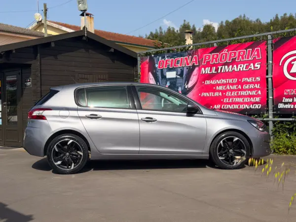 Peugeot 308 1.6 e-HDi Active J17 11