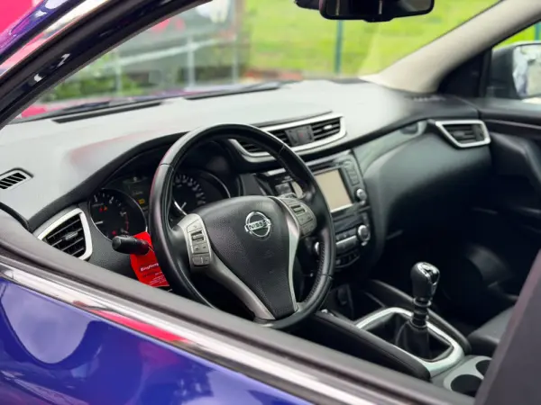 Nissan Qashqai 1.5 dCi Acenta Connect 2