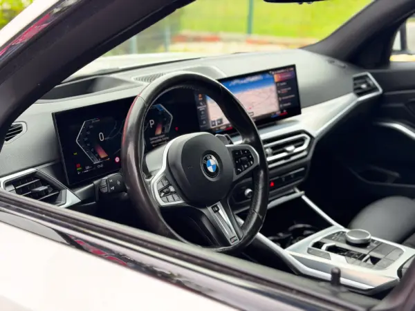 BMW 320 d Pack Desportivo M Auto 2
